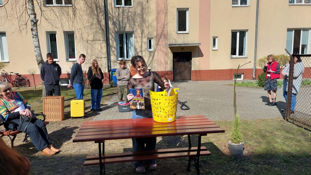 plecak 25 SLO 23 liceum Pruszków 7